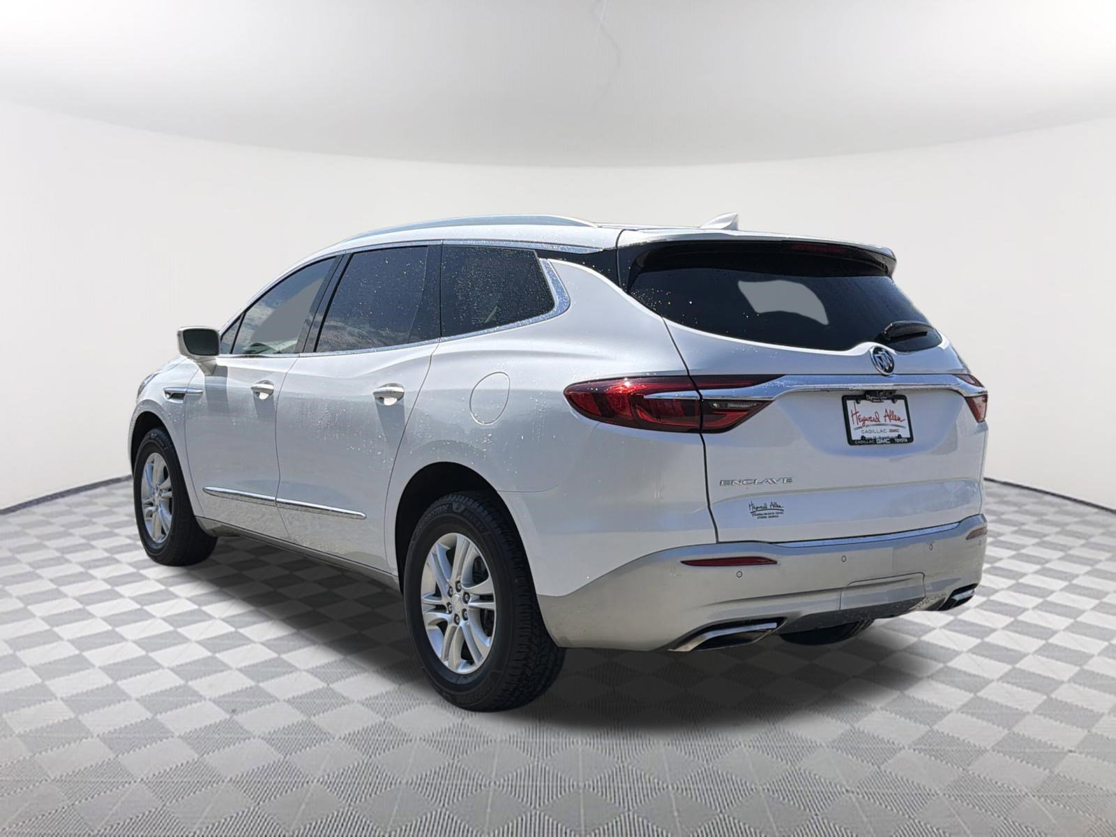 Used 2020 Buick Enclave Essence w/ Sound and Sites Package image 8