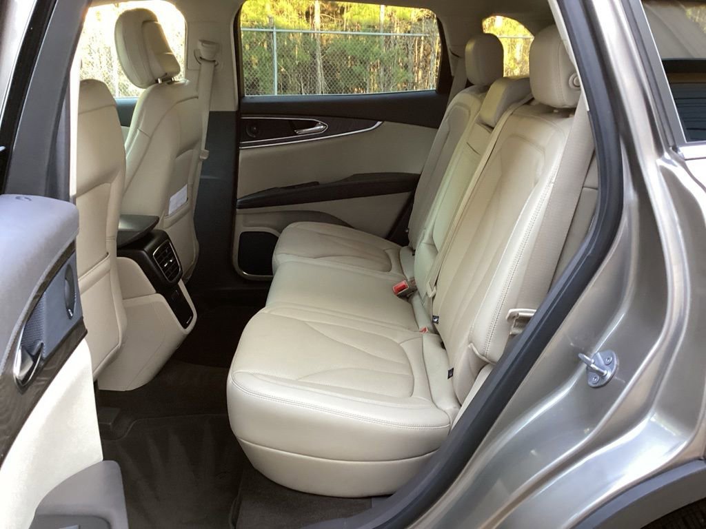 Used 2020 Lincoln Nautilus Reserve w/ Cargo Utility Package image 40