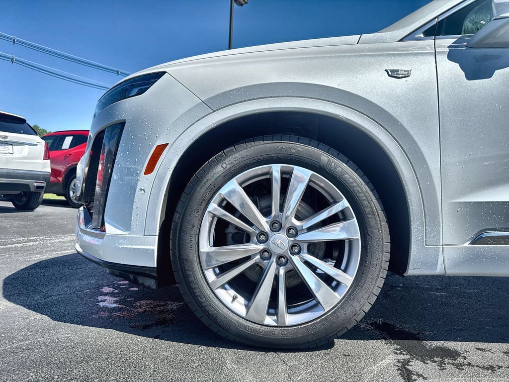 Used 2024 Cadillac XT6 Premium Luxury w/ Technology Package AWD/4WD image 12