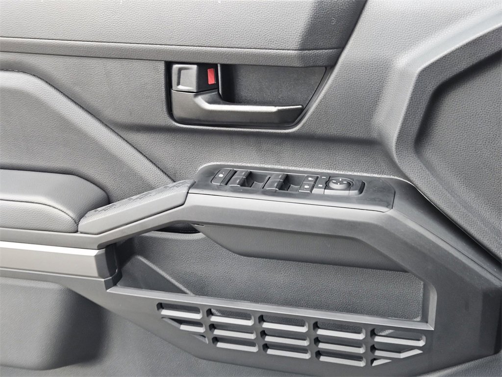 New 2025 Toyota Tacoma SR5 w/ Blackout Package (GST) image 17