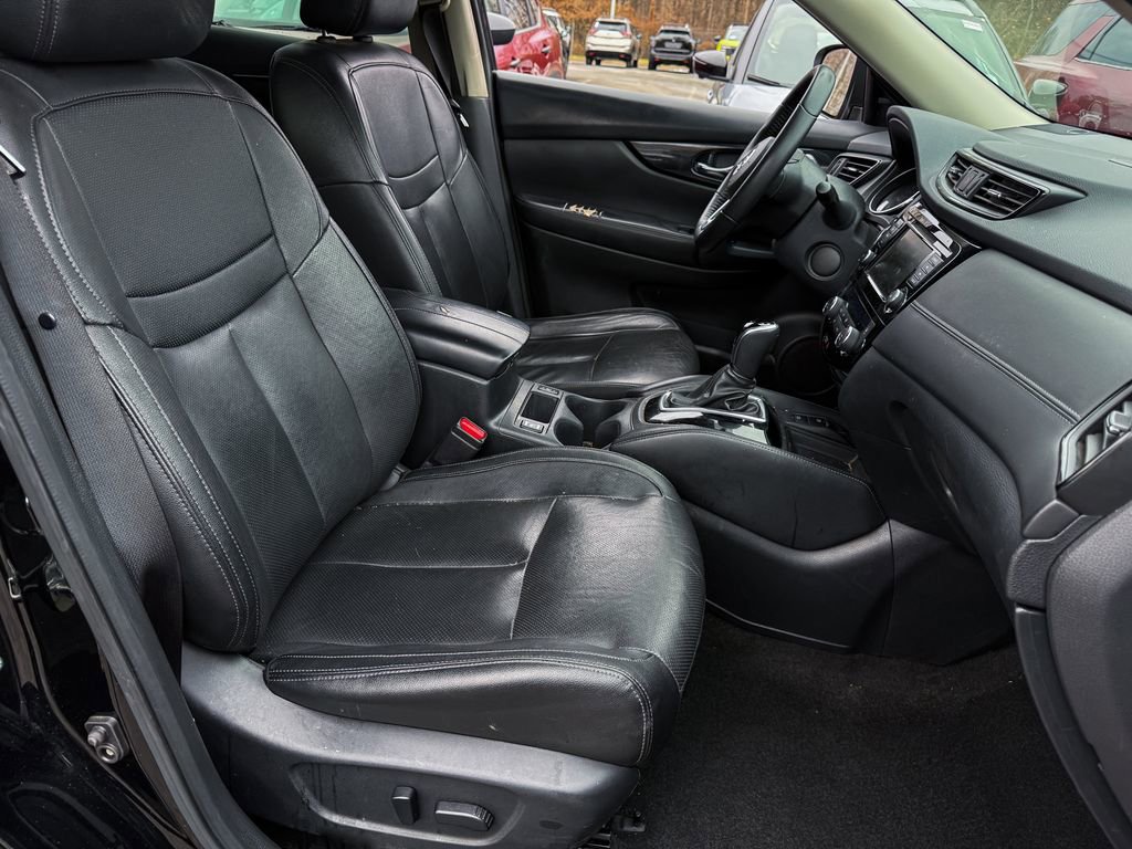 Used 2020 Nissan Rogue SL image 9