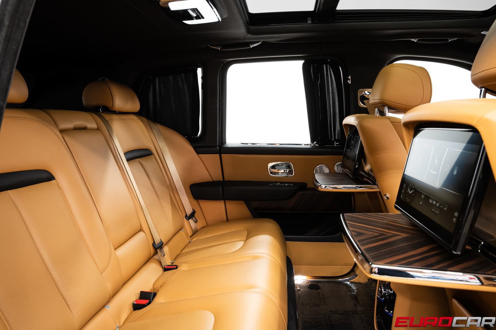 Used 2019 Rolls-Royce Cullinan AWD/4WD image 39