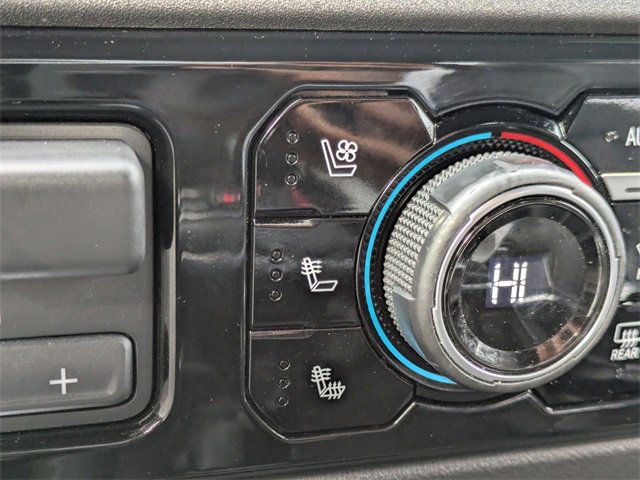 Used 2023 Chevrolet Silverado 1500 High Country w/ Technology Package image 24