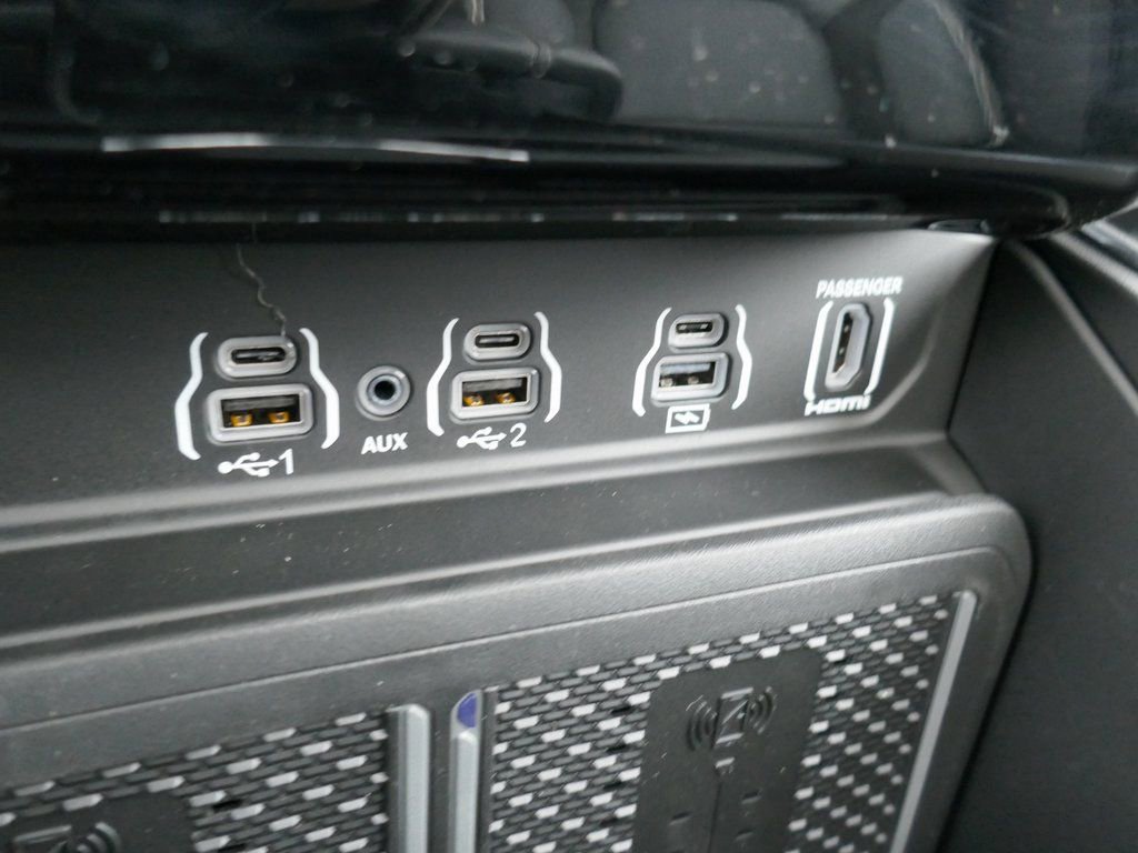 New 2026 RAM 1500 Laramie w/ Night Edition AWD/4WD image 18
