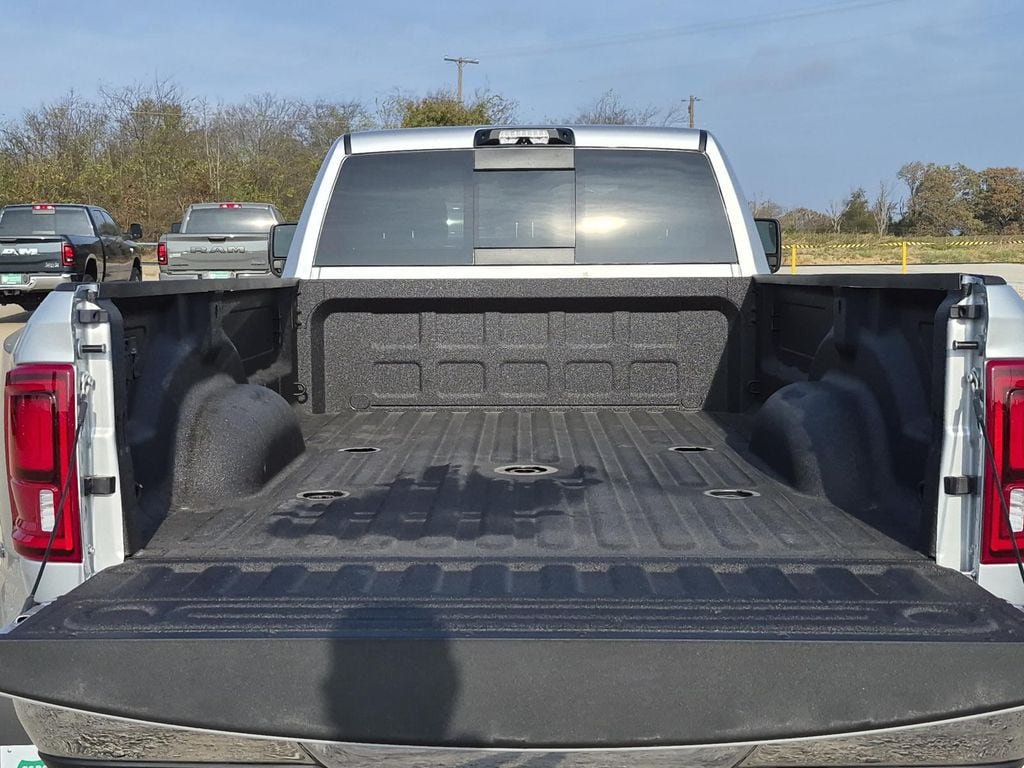 New 2026 RAM 3500 Tradesman AWD/4WD image 8