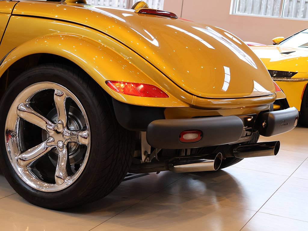 Used 2002 Chrysler Prowler RWD image 27