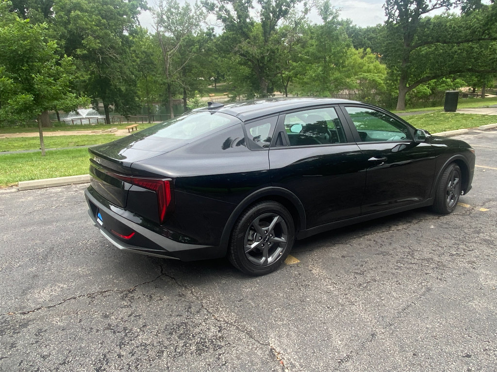 Used 2025 Kia K4 FWD image 7