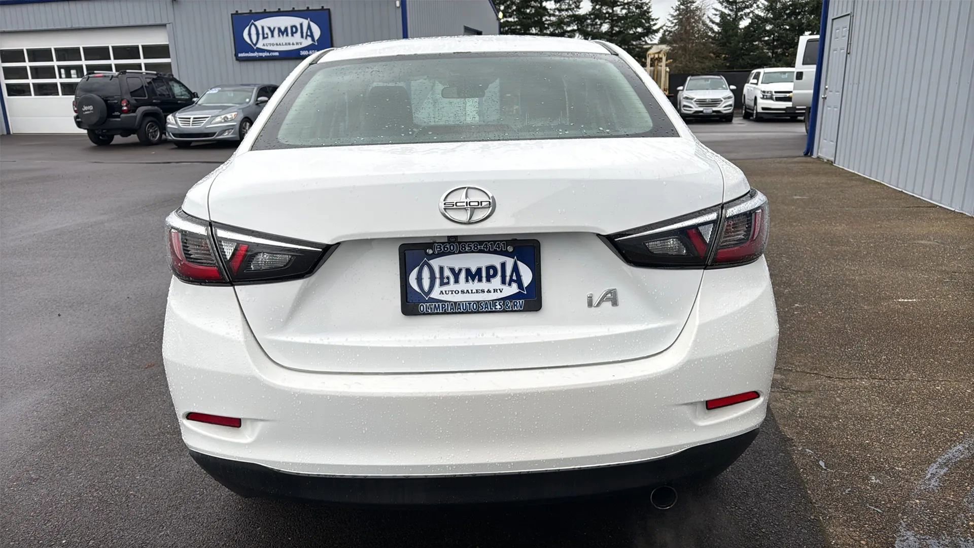 Used 2016 Scion iA image 9