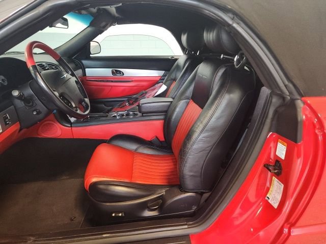 Used 2005 Ford Thunderbird image 7
