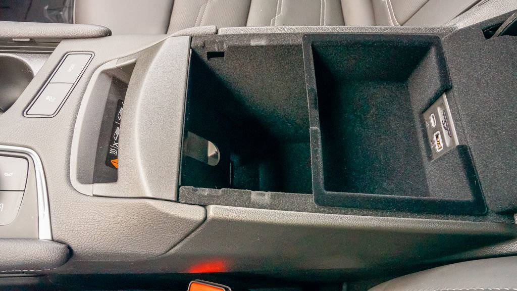 Certified 2025 Cadillac XT6 Premium Luxury w/ Platinum Package image 29