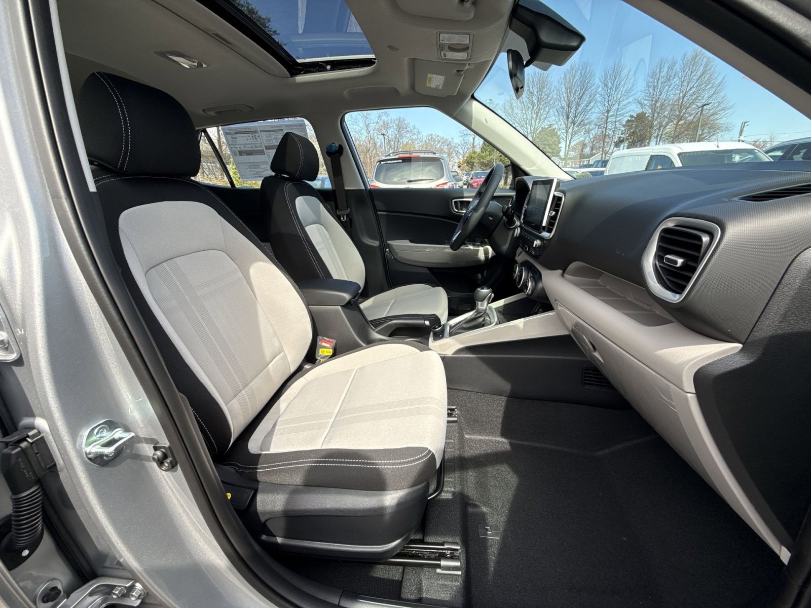New 2026 Hyundai Venue SEL FWD image 26