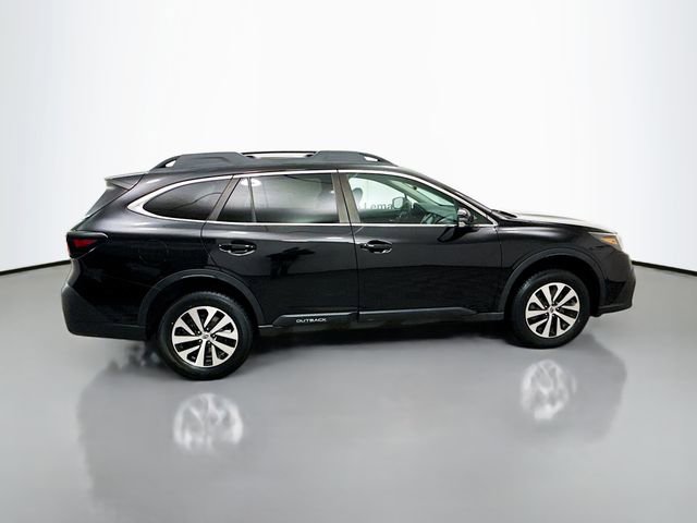 Used 2022 Subaru Outback Premium image 8