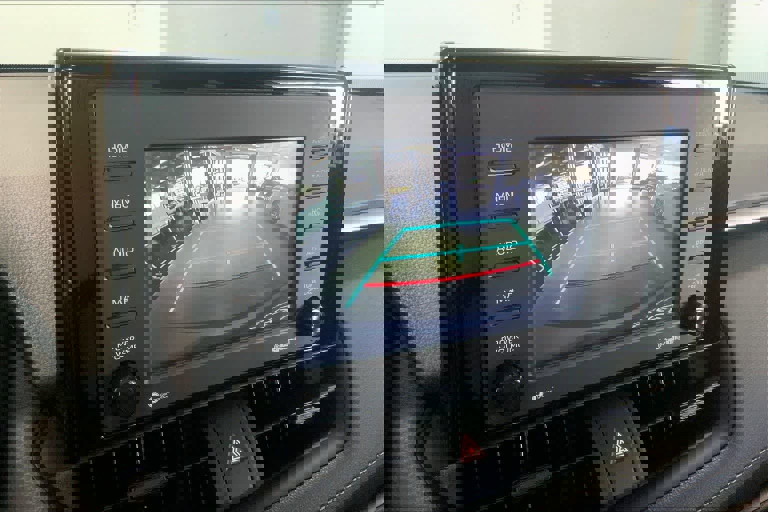 Used 2022 Toyota RAV4 XLE image 24