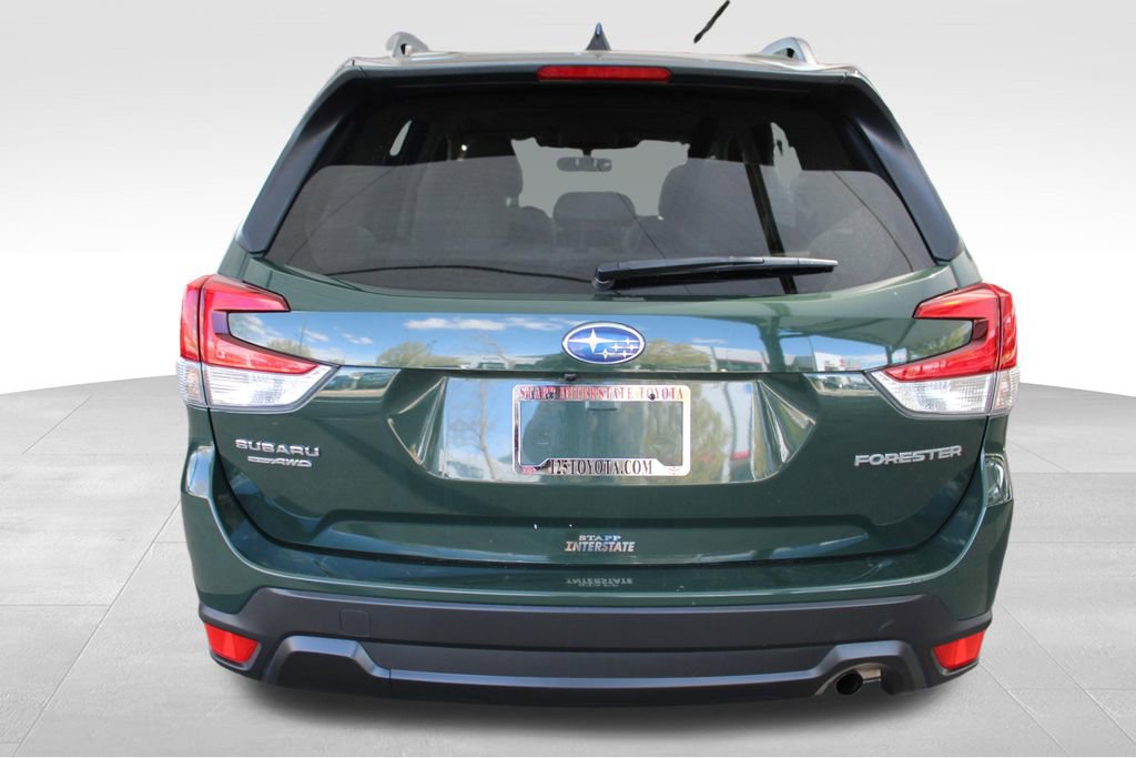 Used 2024 Subaru Forester Premium image 16