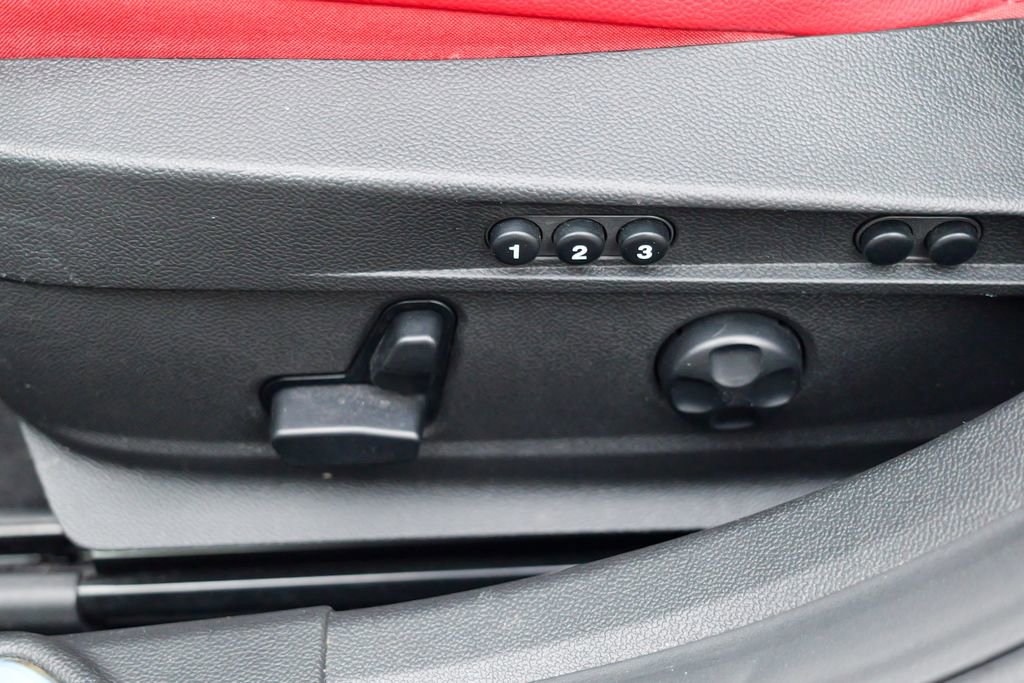 Used 2023 Alfa Romeo Giulia Veloce AWD/4WD image 25