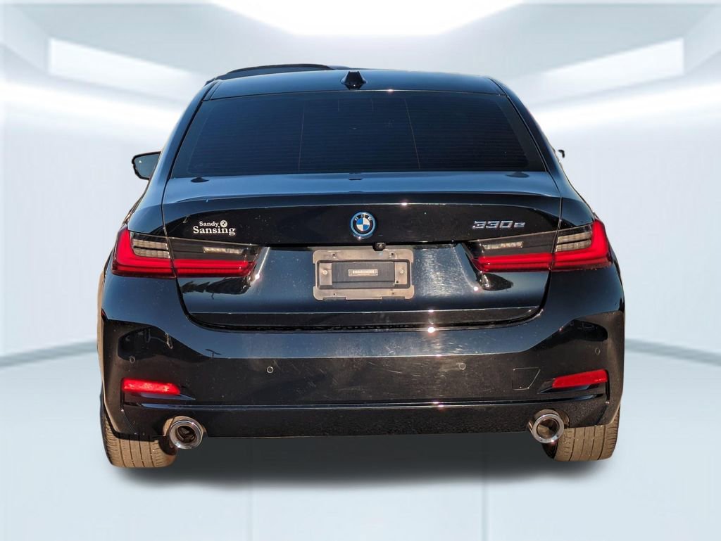 Used 2023 BMW 330e 330e iPerformance w/ Driving Assistance Package image 17