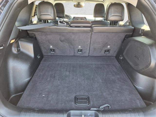 Used 2019 Jeep Cherokee Limited AWD/4WD image 6