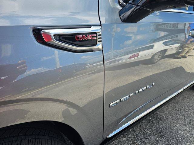 New 2026 GMC Yukon XL Denali w/ Denali Reserve Package AWD/4WD image 15