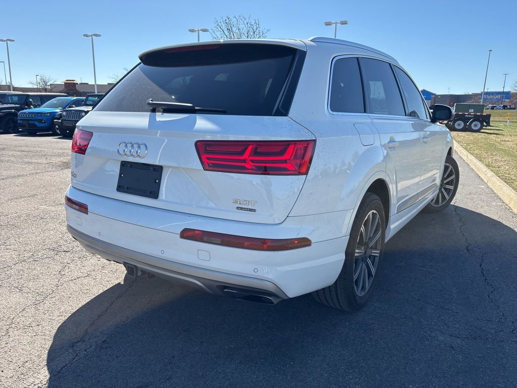 Used 2017 Audi Q7 3.0T Premium Plus image 11