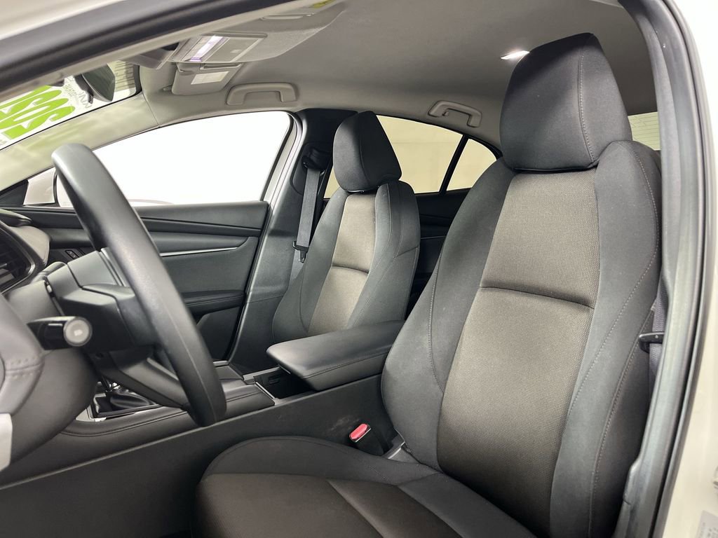 Used 2020 MAZDA MAZDA3 Sedan FWD image 11