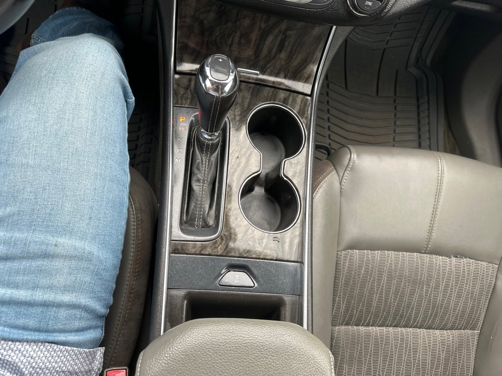 Used 2015 Chevrolet Impala LT image 20