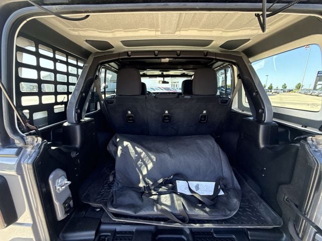 Used 2018 Jeep Wrangler Unlimited Sport S AWD/4WD image 22