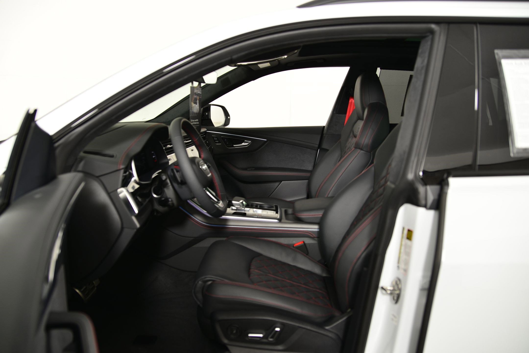 New 2026 Audi SQ8 Prestige image 23