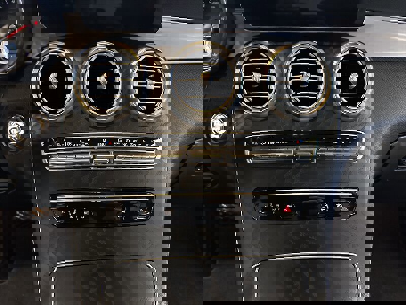 Used 2021 Mercedes-Benz GLC 300 4MATIC image 18