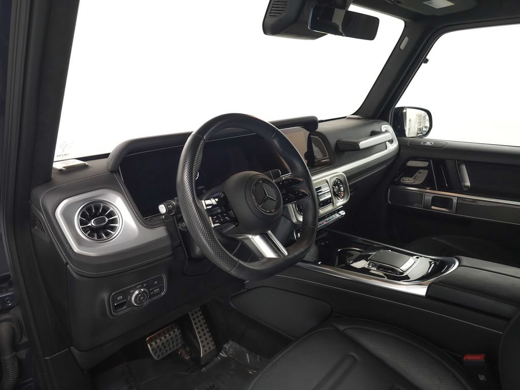 Used 2025 Mercedes-Benz G 550 image 9