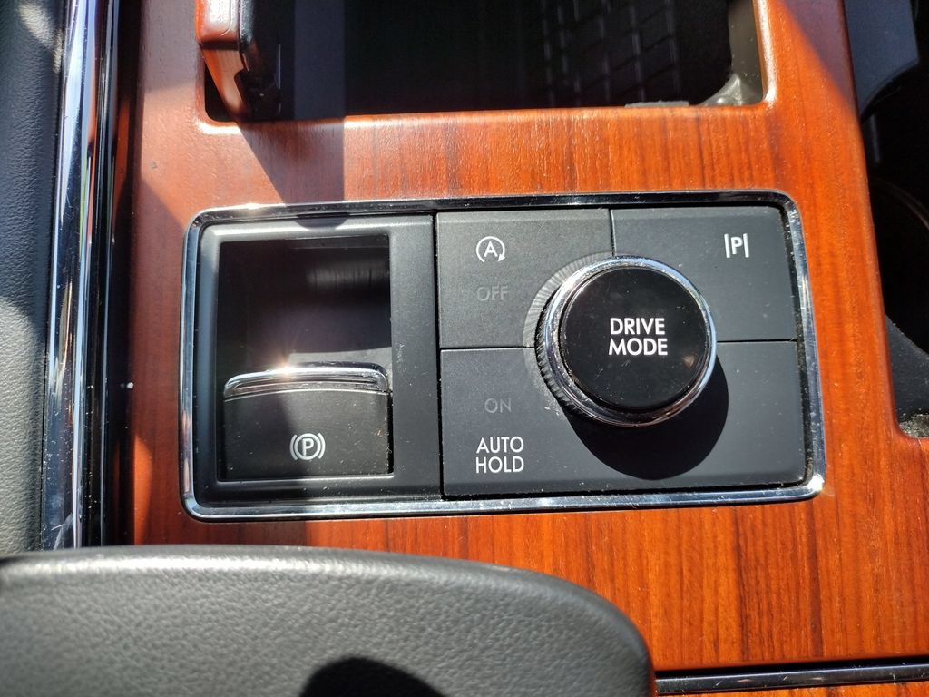 Used 2022 Lincoln Navigator Reserve AWD/4WD image 16
