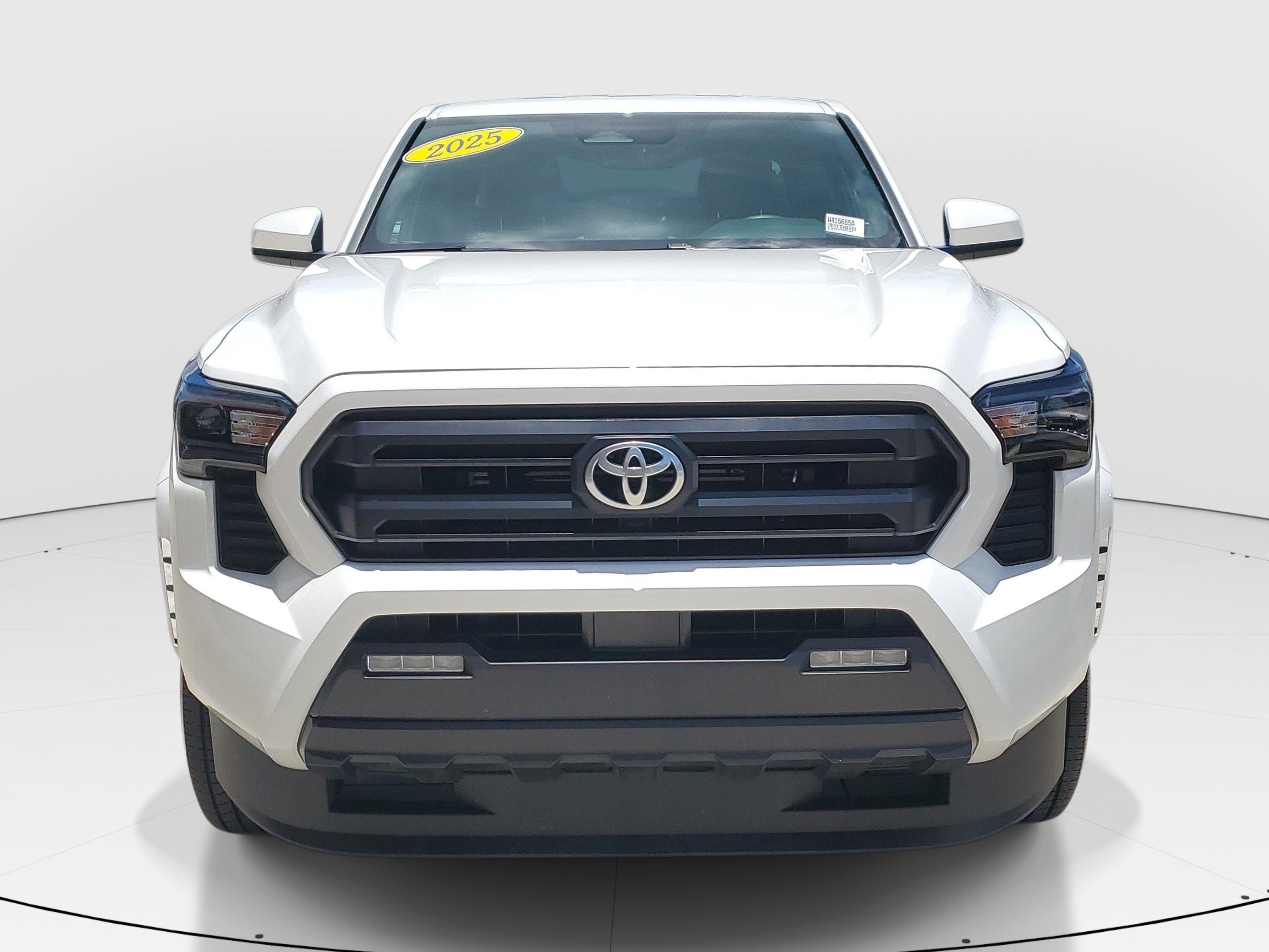 Used 2025 Toyota Tacoma SR5 RWD image 2