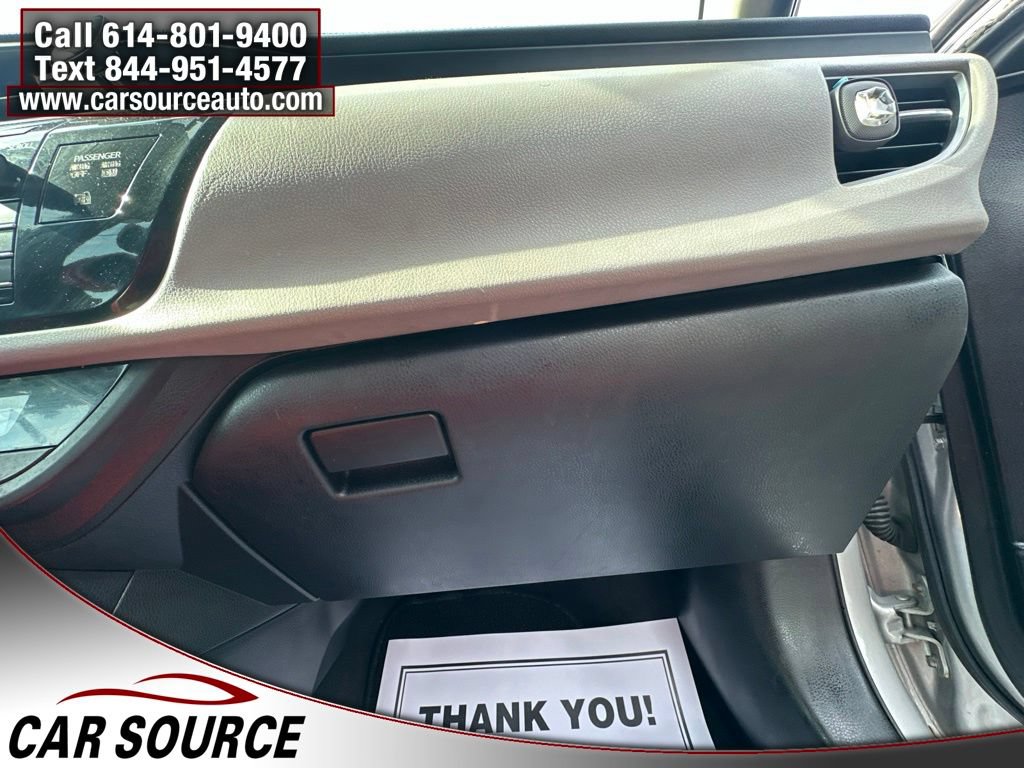 Used 2016 Toyota Corolla LE FWD image 28