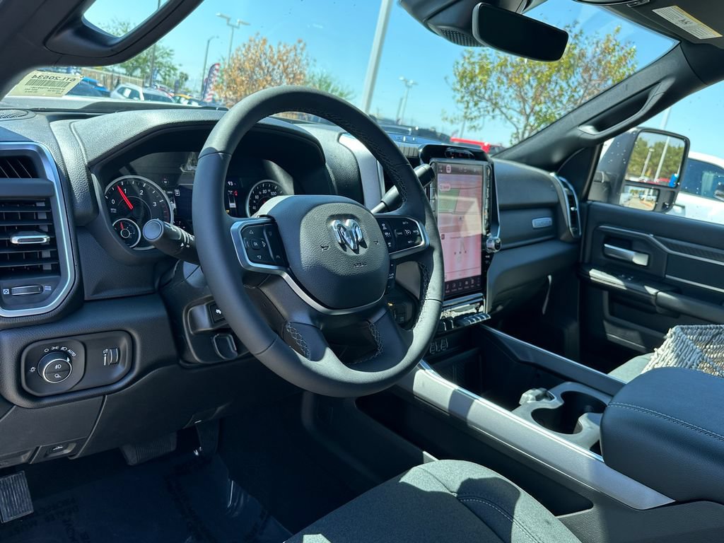 New 2026 RAM 2500 Big Horn AWD/4WD image 19