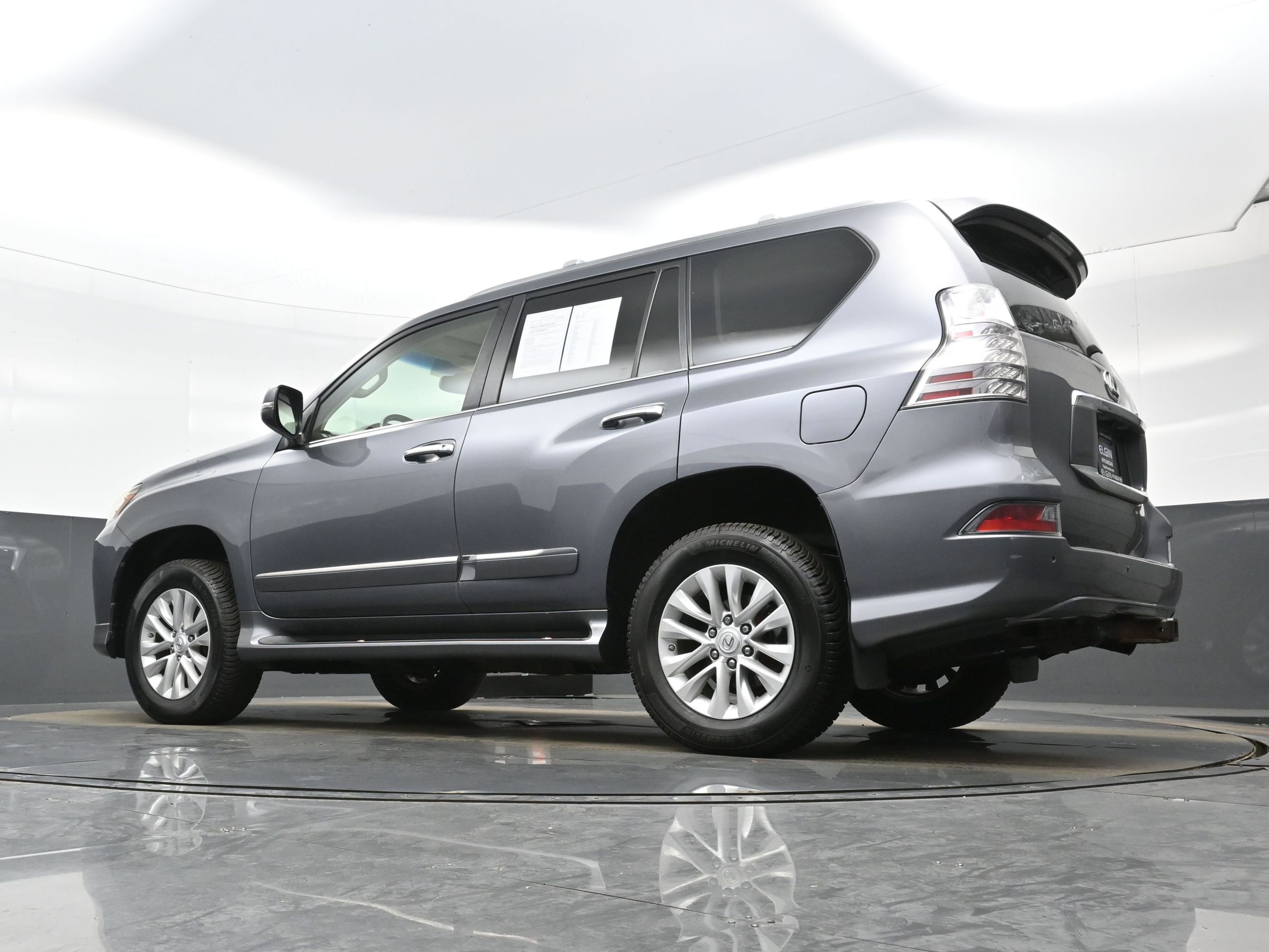 Used 2015 Lexus GX 460 w/ Premium Package image 32
