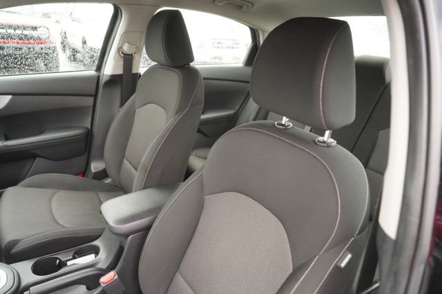Used 2022 Kia Forte LXS image 10