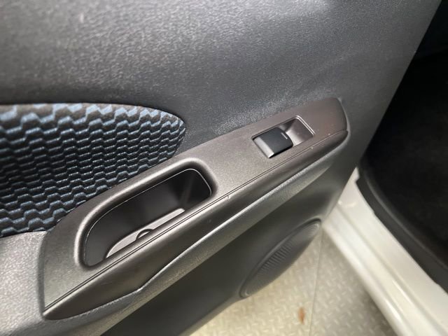 Used 2016 Nissan Versa Note SV image 39