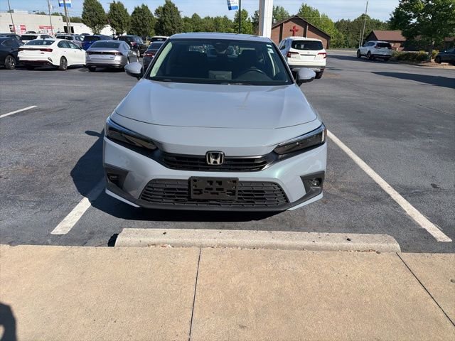 Used 2023 Honda Civic Touring image 2