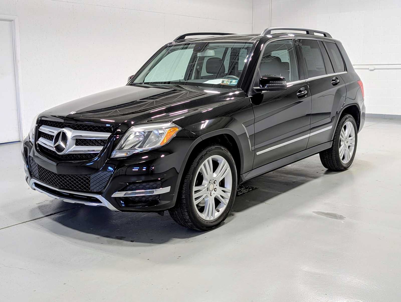 Used 2015 Mercedes-Benz GLK 350 4MATIC image 1