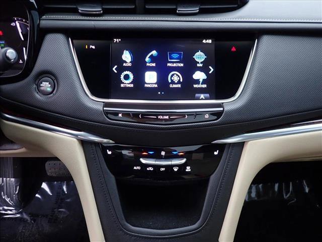 Used 2017 Cadillac XT5 Luxury w/ Driver Awareness Package image 18