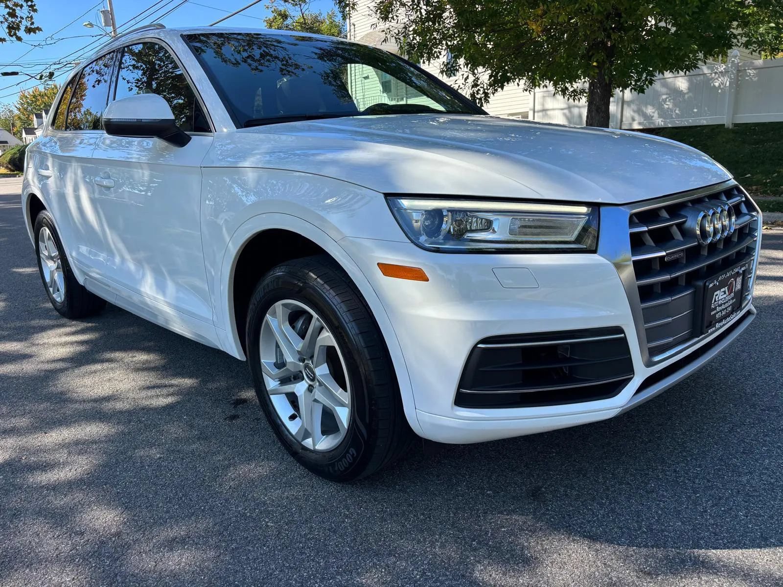 Used 2019 Audi Q5 2.0T Premium w/ Convenience Package AWD/4WD image 9