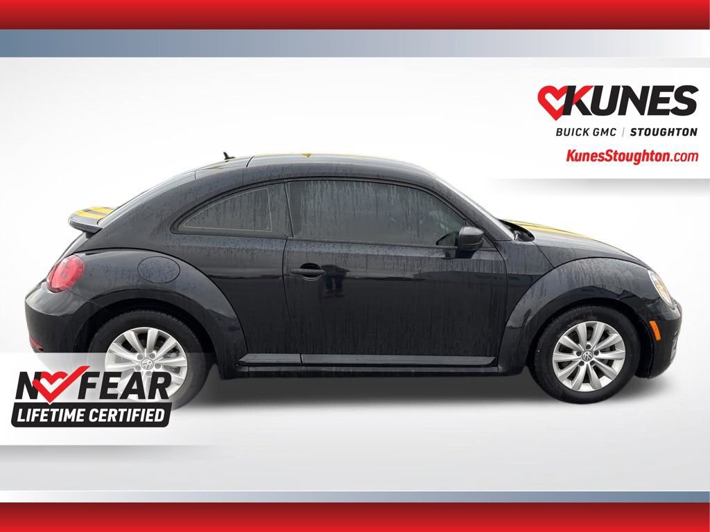 Used 2018 Volkswagen Beetle 2.0T S FWD image 12