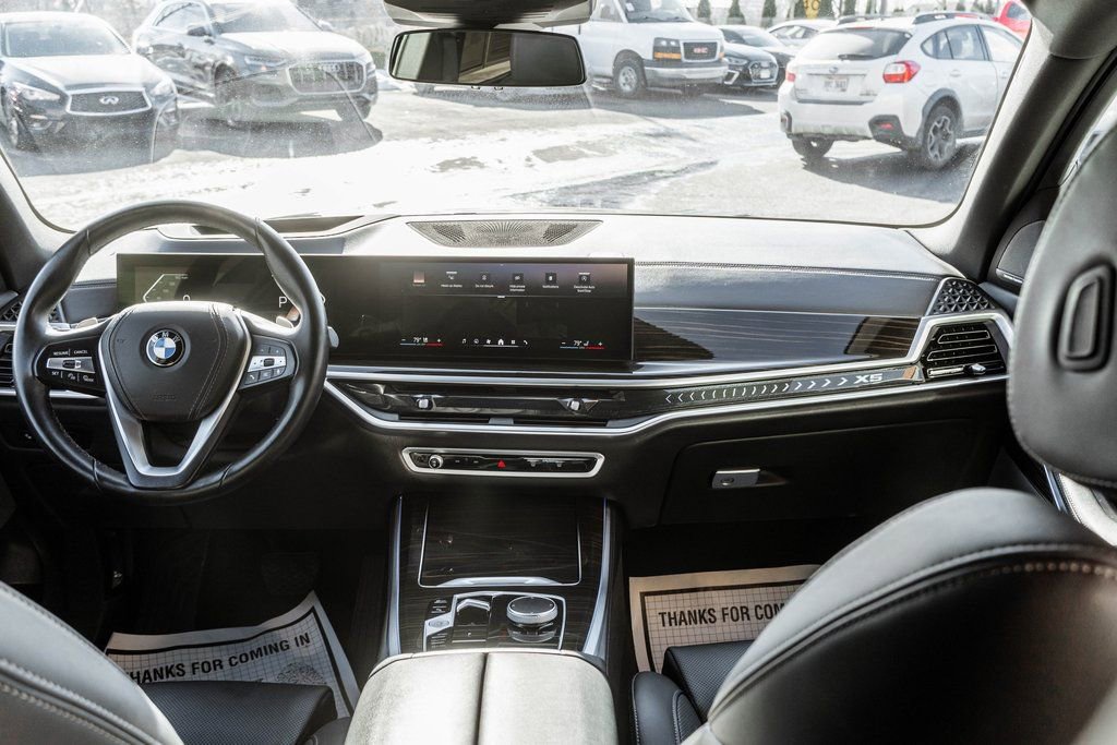 Used 2024 BMW X5 xDrive40i w/ Premium Essential Package image 7