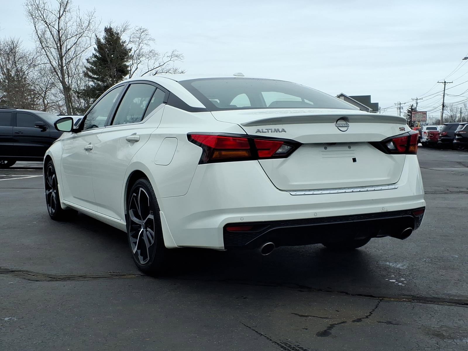Used 2023 Nissan Altima 2.5 SR image 5