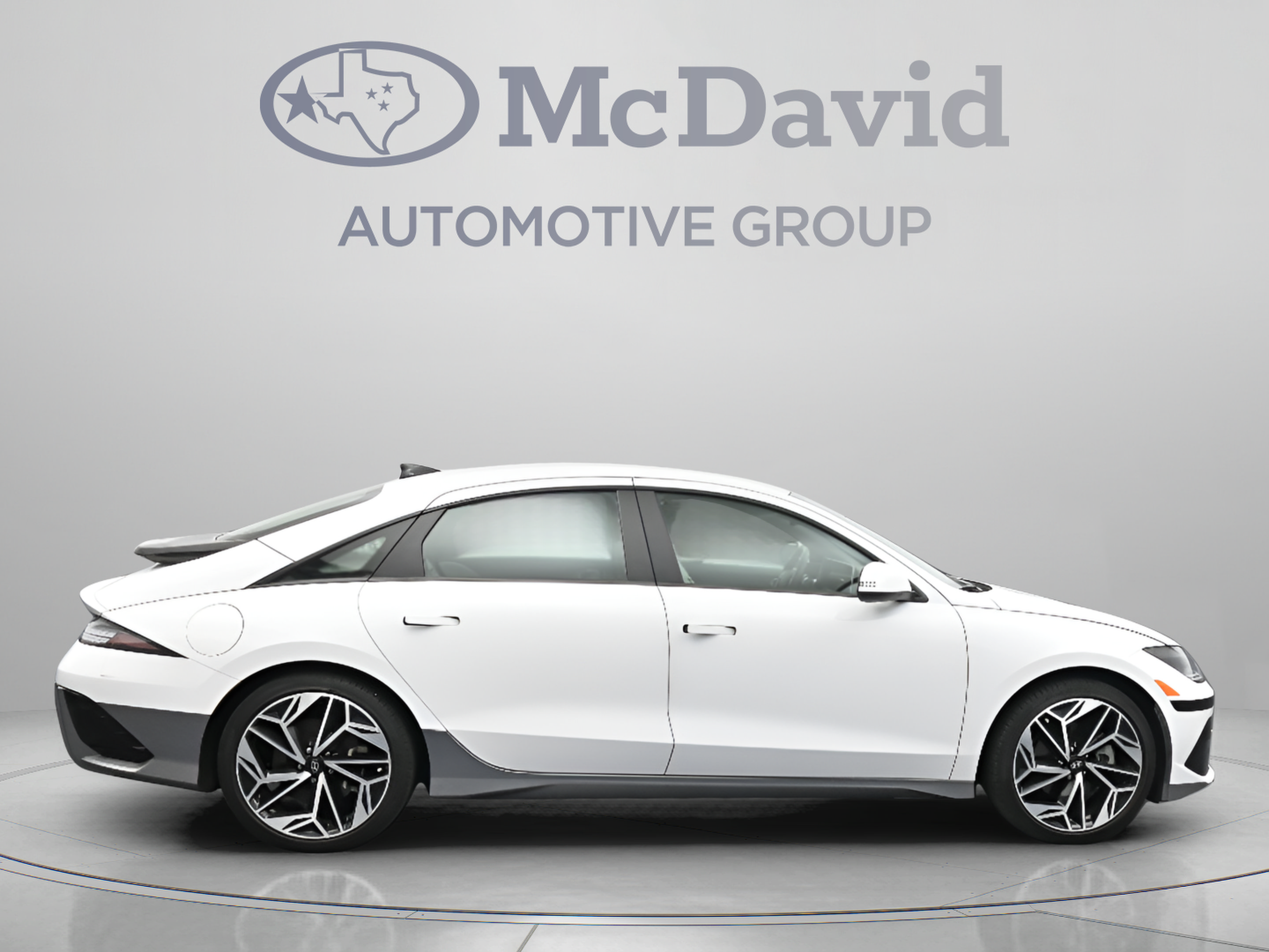 Used 2024 Hyundai Ioniq 6 SEL RWD image 9