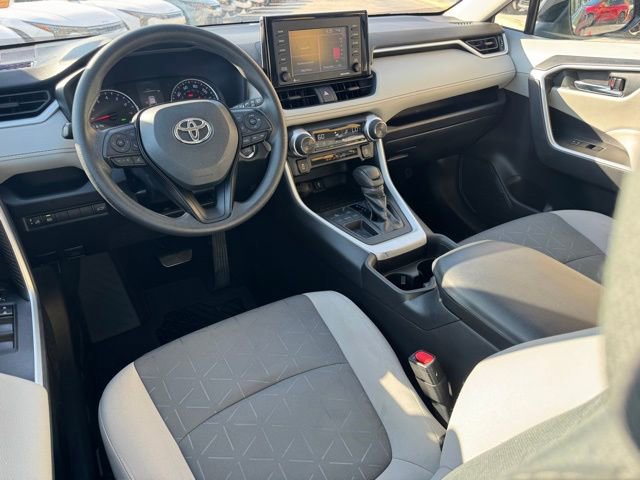 Used 2021 Toyota RAV4 XLE w/ Convenience Package image 16