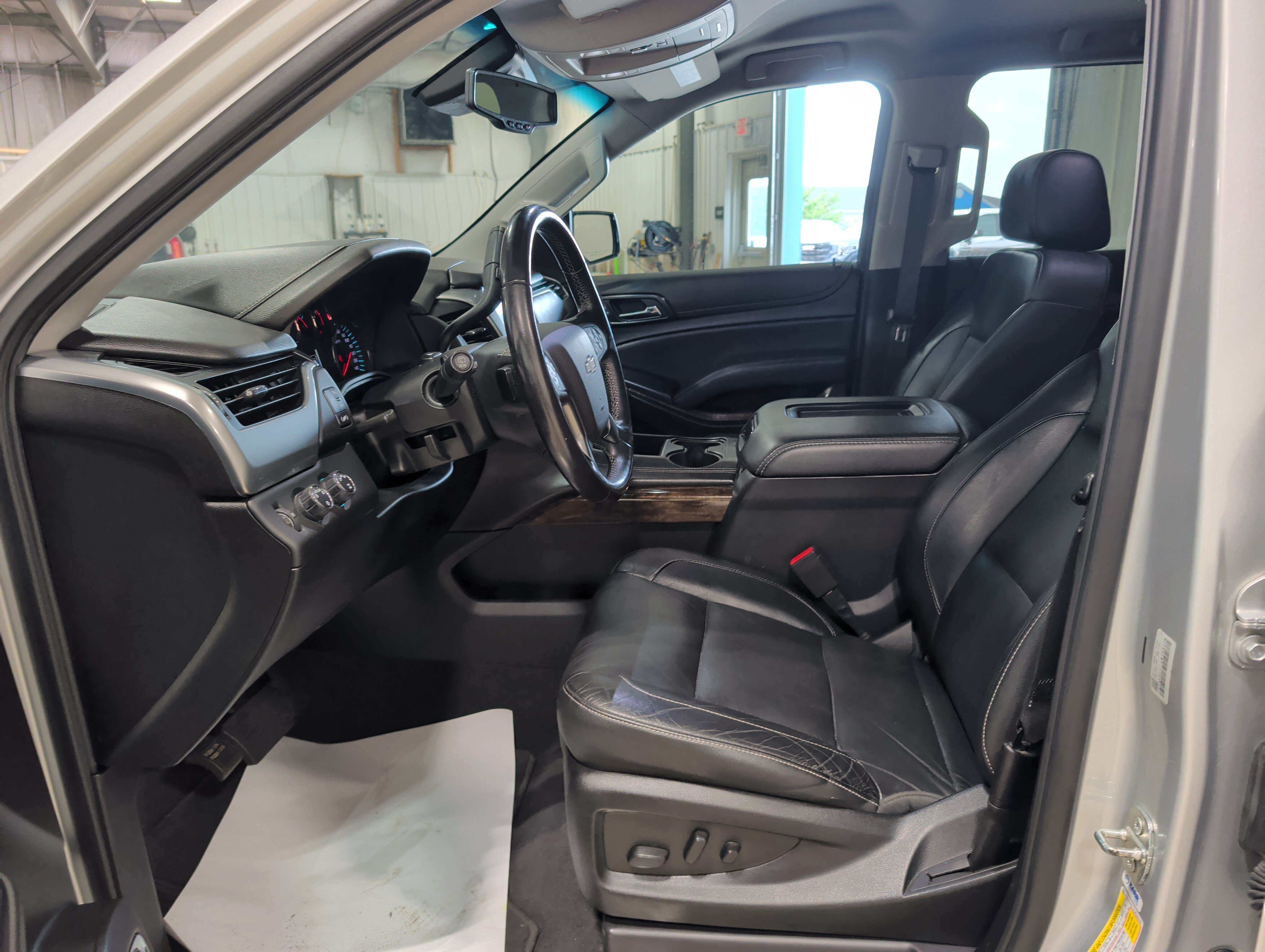 Used 2020 Chevrolet Tahoe LT AWD/4WD image 16