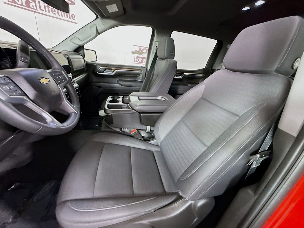 Used 2023 Chevrolet Silverado 1500 LT image 25