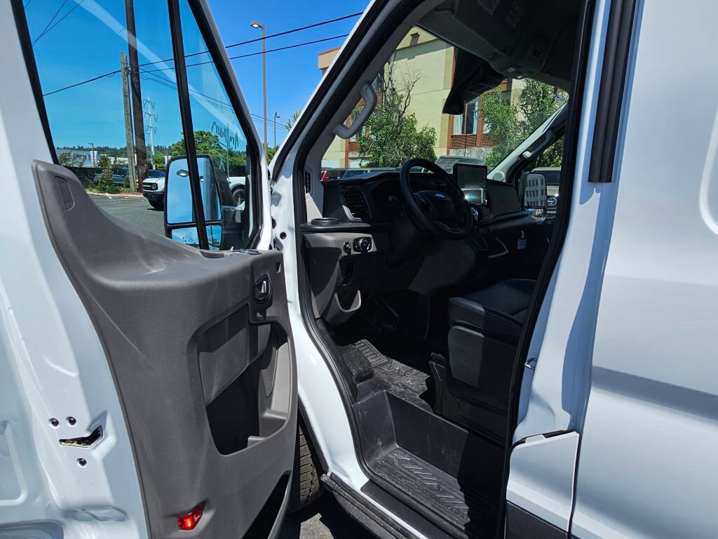 New 2026 Ford Transit 250 148 High Roof AWD image 14
