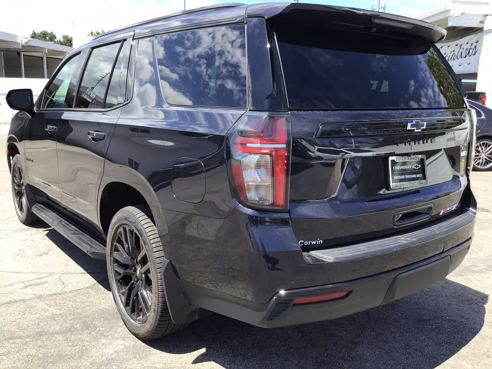 Used 2023 Chevrolet Tahoe RST AWD/4WD image 3