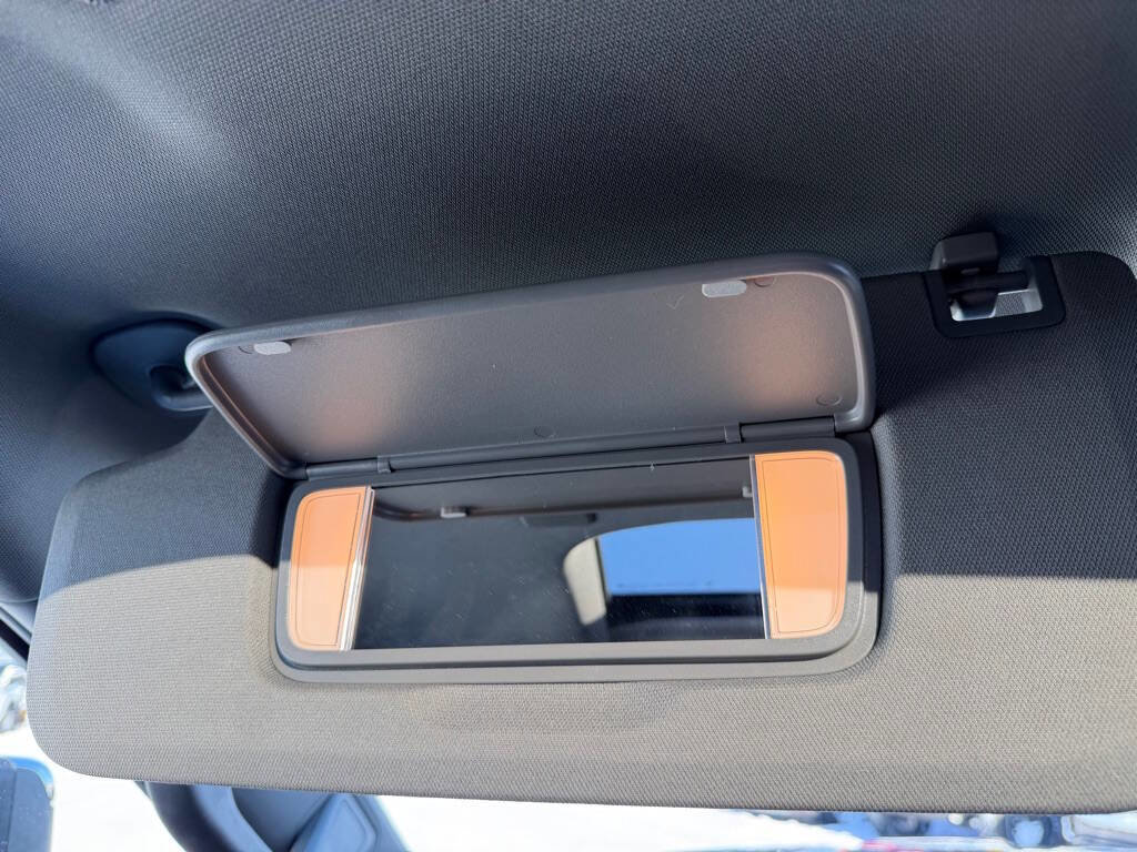 Used 2024 GMC Sierra 3500 SLT w/ SLT Premium Package image 39